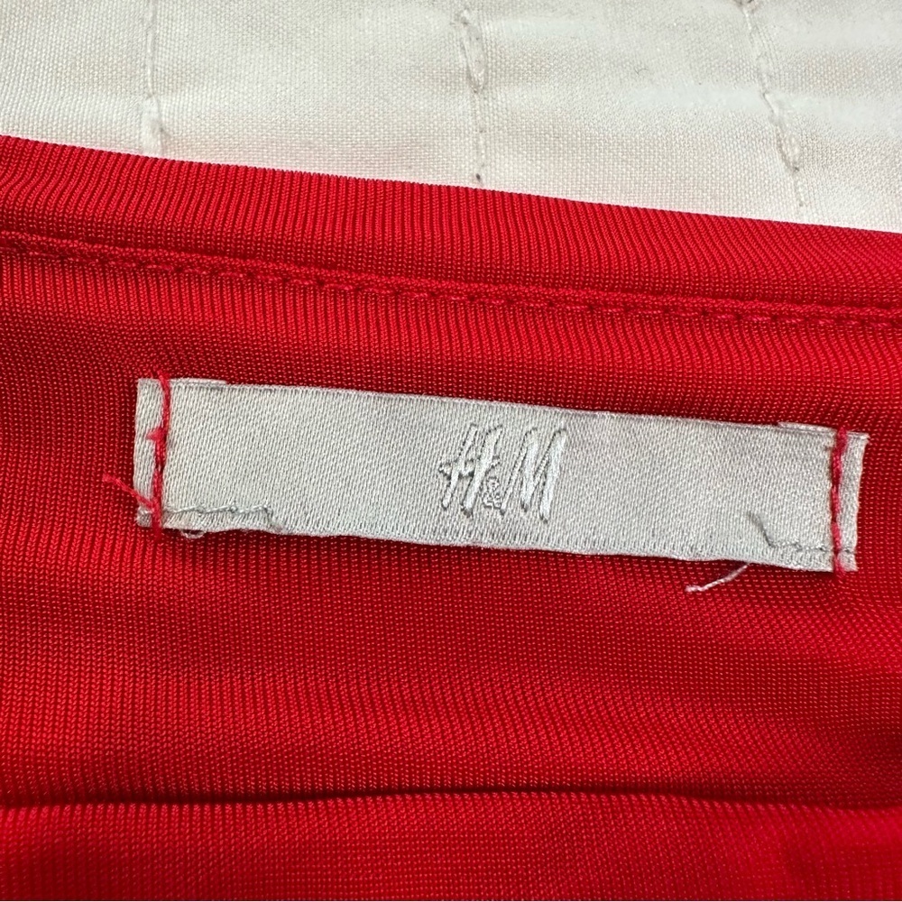 H&M BodyCon Ruched Dress, Red in Size S - Picture 7 of 10